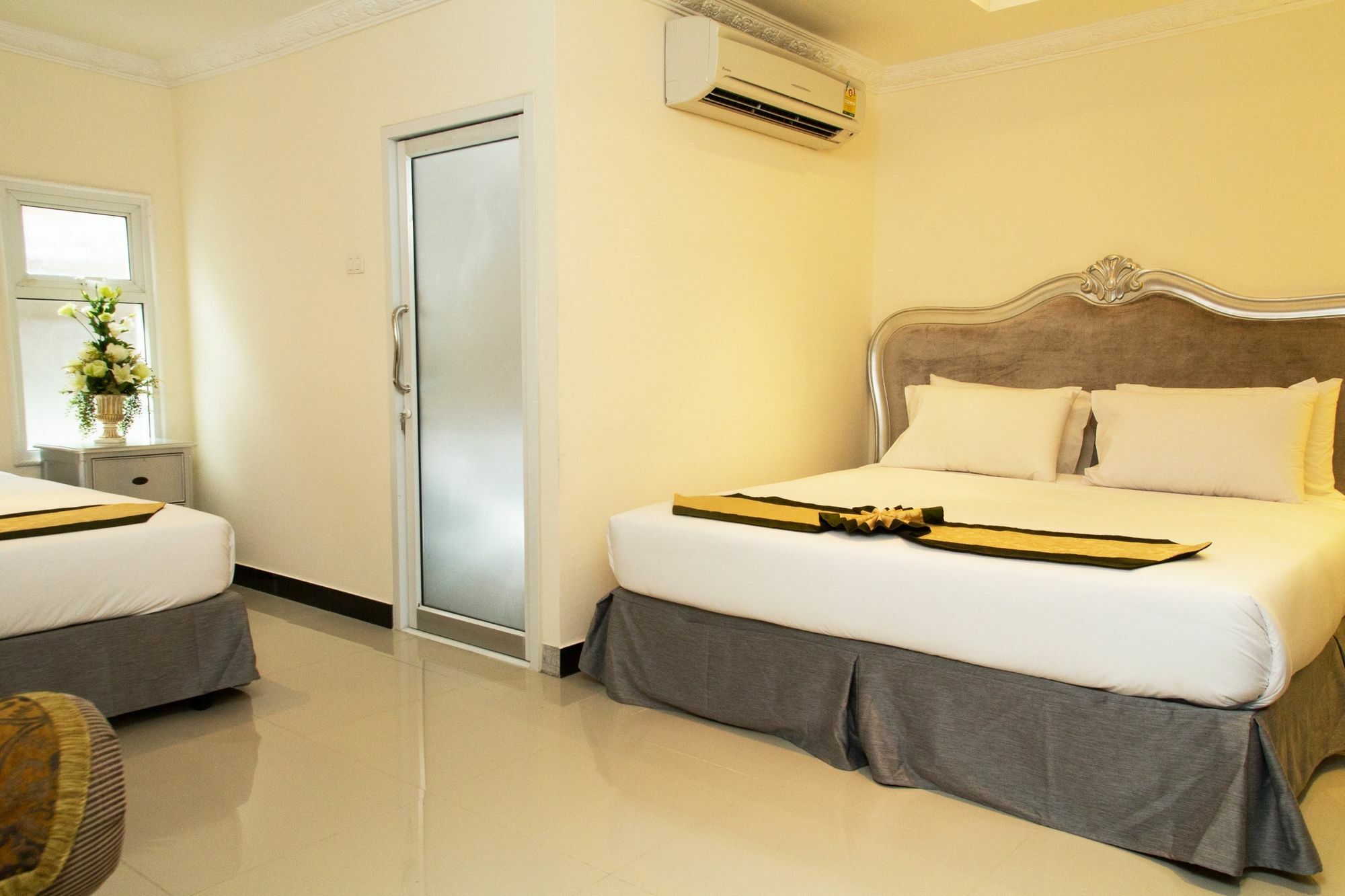 Pattaya International Lodge Екстер'єр фото