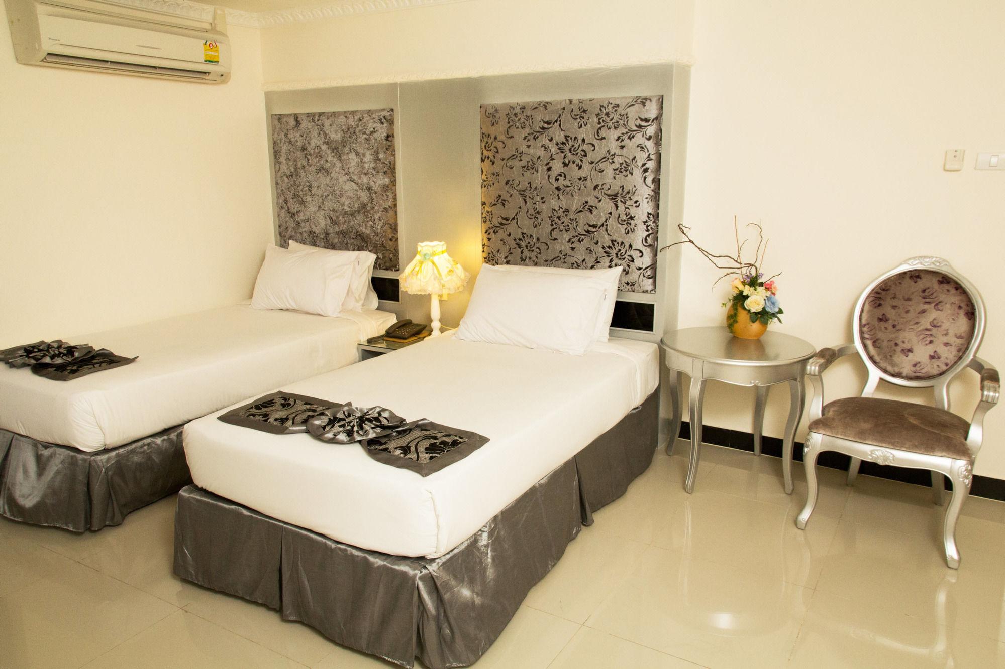 Pattaya International Lodge Екстер'єр фото