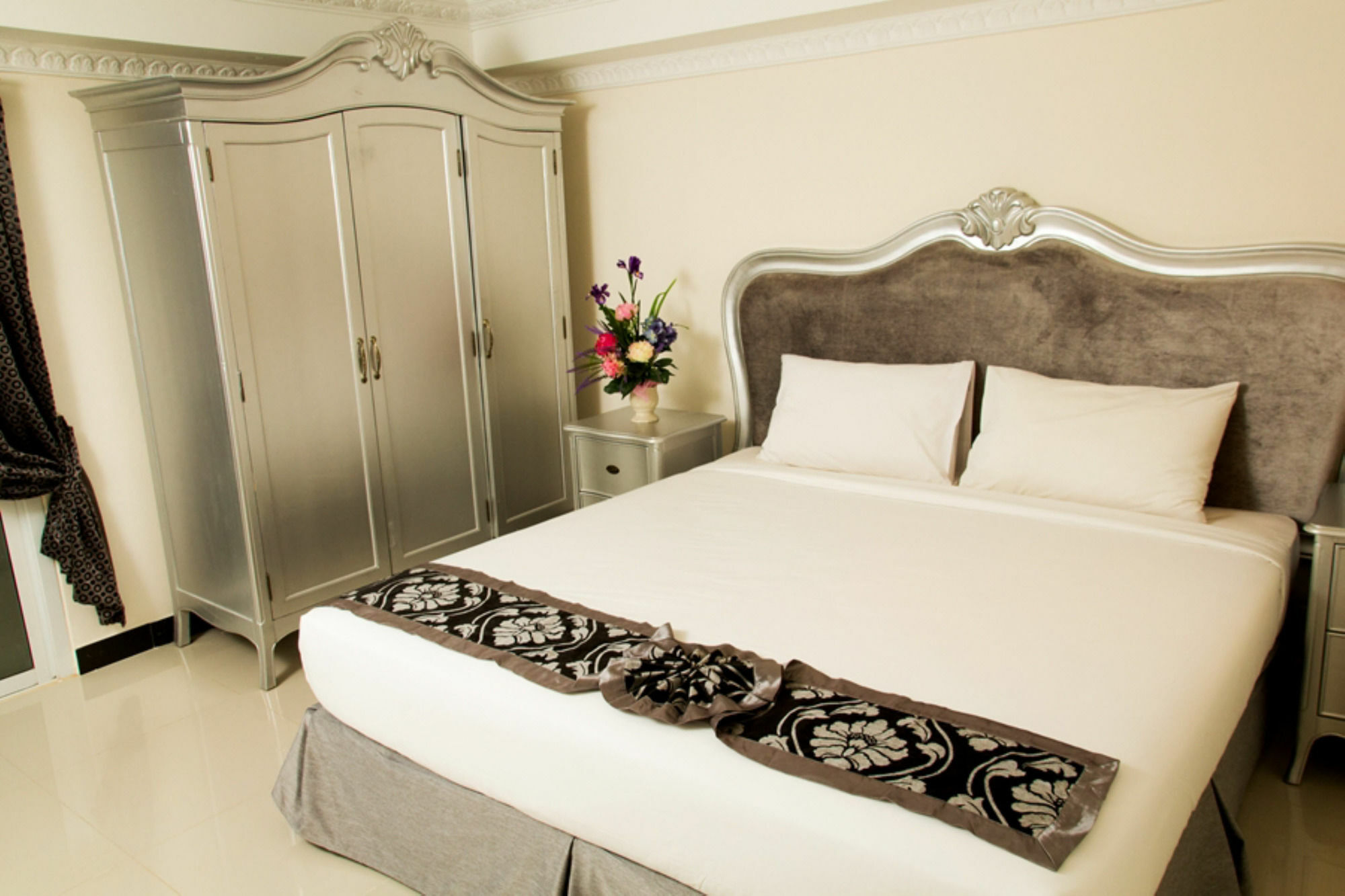 Pattaya International Lodge Екстер'єр фото